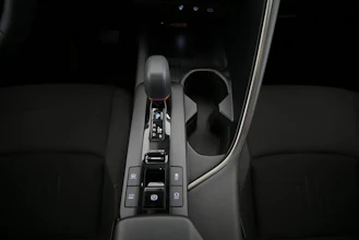 https://vehicle.imgix.net/4368446/198d71a8-5307-47e3-96d6-d2b1c1541956.jpg