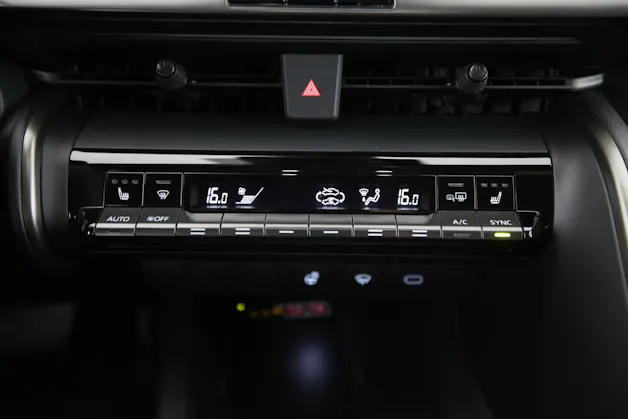 Toyota C-HR 2.0 PHEV Swiss Edition
