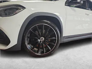 Mercedes-Benz GLA 250 4MATIC AMG Line