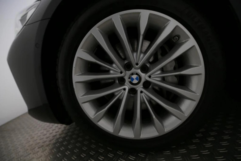image du véhicule BMW 5 SERIES