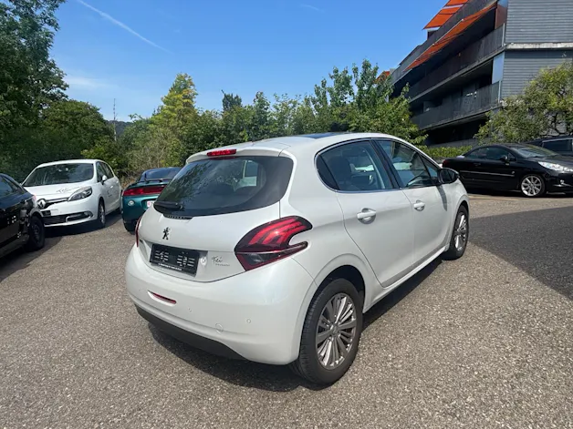 Peugeot 208 1.2 PureTech Allure S/S