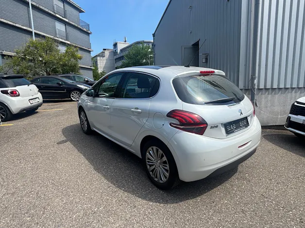 Peugeot 208 1.2 PureTech Allure S/S