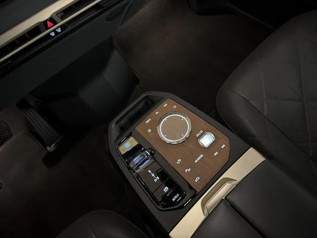 BMW iX xDrive50