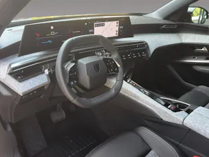 Peugeot 5008 e-Allure Premium AWD
