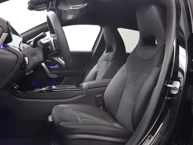 MERCEDES-BENZ A 200 Night Star AMG Line
