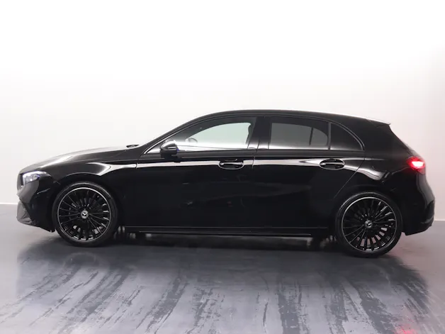 MERCEDES-BENZ A 200 Night Star AMG Line