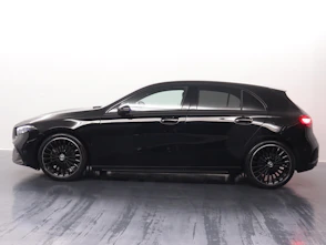 Fahrzeugbild MERCEDES-BENZ A 200 Night Star AMG Line