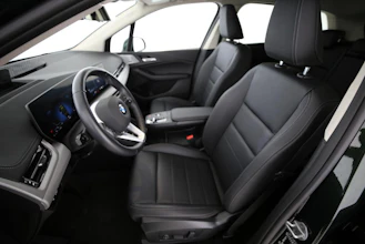 https://vehicle.imgix.net/4368621/803e06f1-7443-46e9-a45e-87847c0a7ecd.jpg