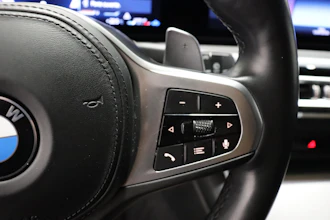 https://vehicle.imgix.net/4368659/18a50045-8890-42f2-83e3-6c5d1ce0b8c2.JPG
