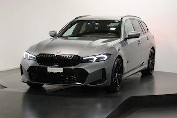 image du véhicule BMW 330i xDrive SAG Touring