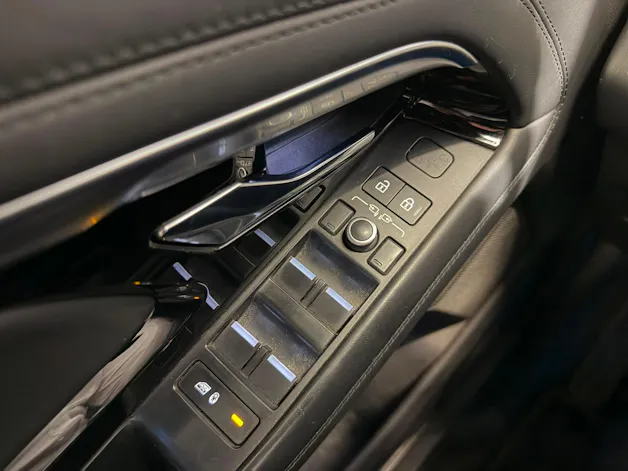 Land Rover Range Rover Evoque 2.0 T 250 R-Dynamic HSE