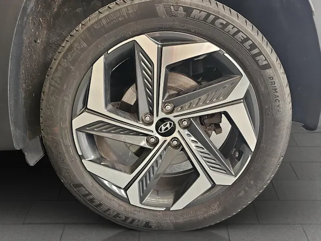 Hyundai Tucson 1.6 T-GDi HEV Amplia 4WD