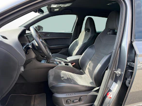 https://vehicle.imgix.net/4368695/93ab30d5-d936-46da-a995-ca4e15f53026.jpg