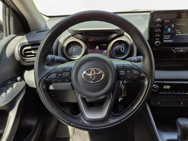 Toyota Yaris 1.5 VVT-i HSD Trend