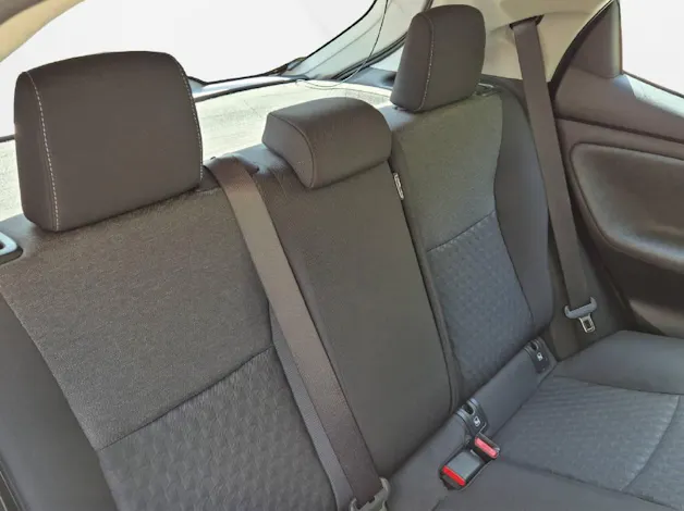 Toyota Yaris 1.5 VVT-i HSD Trend
