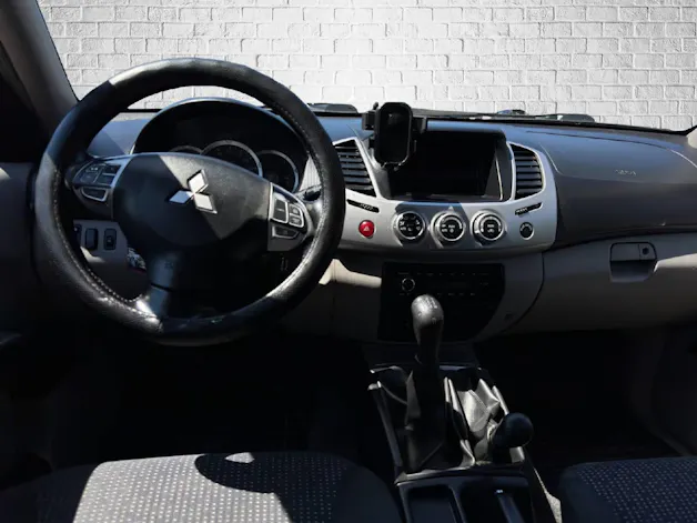 Mitsubishi L200 Double Cab 2.5 DID HP iHT MT