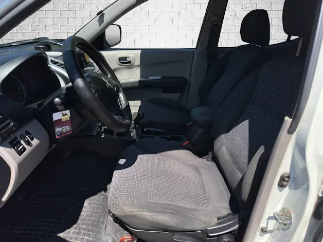 Mitsubishi L200 Double Cab 2.5 DID HP iHT MT