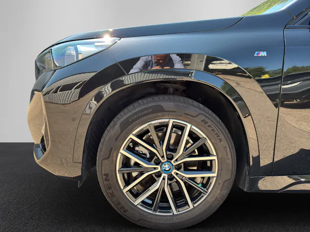 BMW iX1 xDrive 30 M Sport