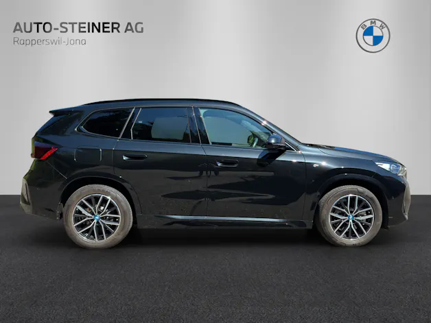 BMW iX1 xDrive 30 M Sport