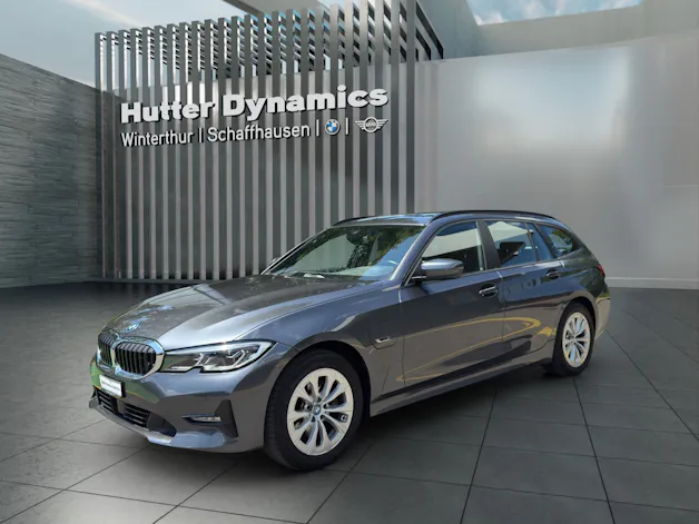 BMW 320e xDrive Touring HARMAN/KARDON SURROUND SOUND SYSTEM