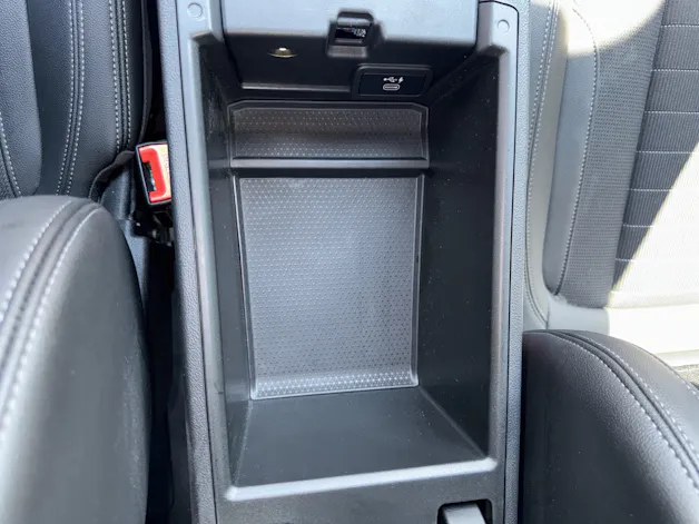 BMW 320e xDrive Touring HARMAN/KARDON SURROUND SOUND SYSTEM
