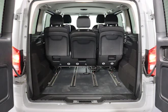 https://vehicle.imgix.net/4368847/cf6140e9-43d7-4414-99dc-dfcd8019dc14.JPG