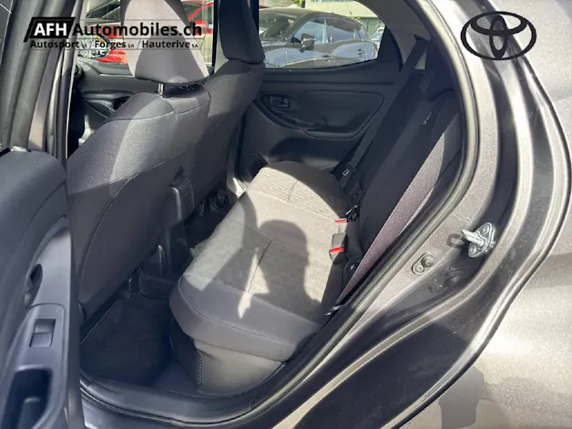 Toyota Yaris 1.5 VVT-i HSD Trend