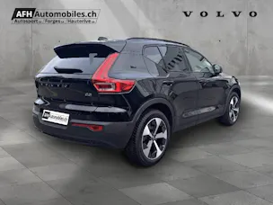 Volvo XC40 2.0 B3 MH Plus Dark