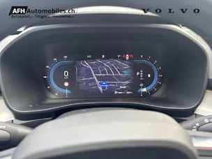 Volvo XC40 2.0 B3 MH Plus Dark