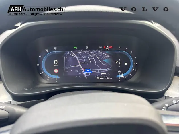 Volvo XC40 2.0 B3 MH Plus Dark