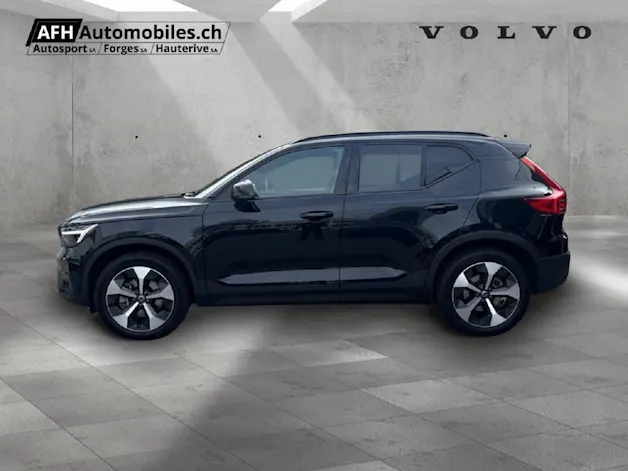 Volvo XC40 2.0 B3 MH Plus Dark