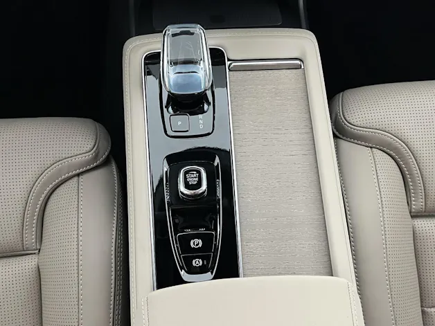 Volvo XC90 2.0 T8 TE Ultra Dark eAWD