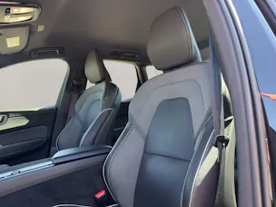 Volvo XC60 2.0 B5 MH R-Design AWD