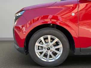 Ford Tourneo Courier 1.0 EcoBoost Titanium