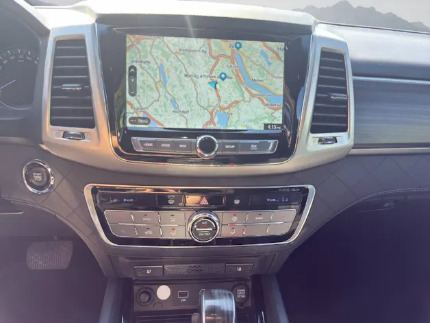 SsangYong Rexton RX 220 e-XDi Sapphire