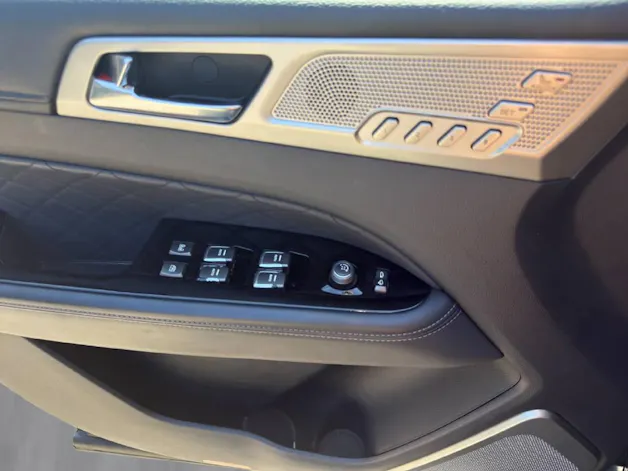 SsangYong Rexton RX 220 e-XDi Sapphire