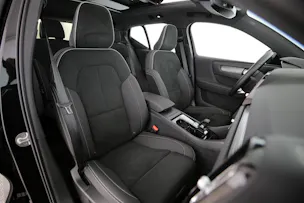 VOLVO EX40 Twin Black Edition AWD