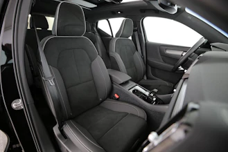 https://vehicle.imgix.net/4368936/4e54b659-4fc2-49d3-8c69-f882d9c85dfc.jpg