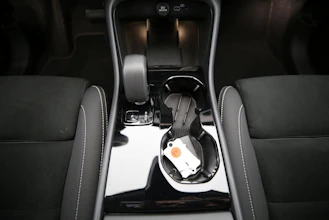 https://vehicle.imgix.net/4368936/5d276354-ff3d-4f10-8f46-4736546132c0.jpg