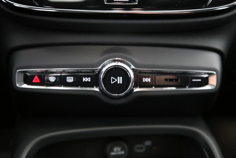 Fahrzeugbild VOLVO EX40