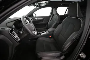VOLVO EX40 Twin Black Edition AWD