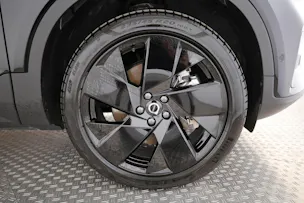 VOLVO EX40 Twin Black Edition AWD