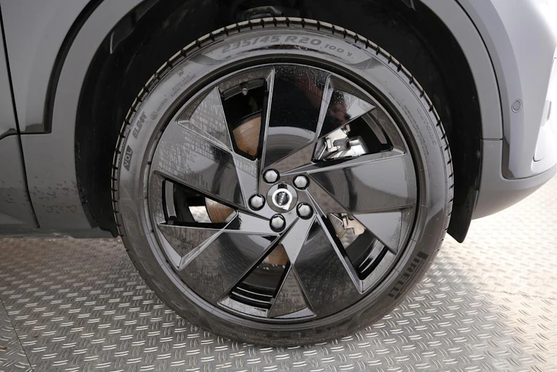 Fahrzeugbild VOLVO EX40