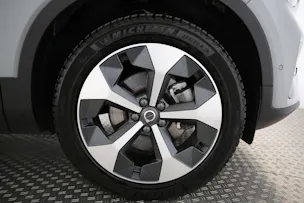 VOLVO XC40 2.0 B3 MH Plus Dark
