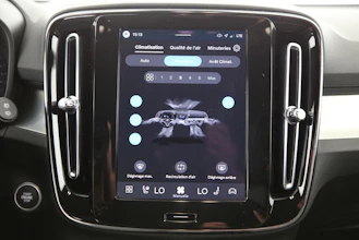 https://vehicle.imgix.net/4368947/d3571495-dd70-43db-b3ca-9648c69ae3c9.jpg
