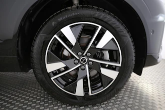 https://vehicle.imgix.net/4368954/0a441143-157c-42b7-b268-f94c5517ec6e.jpg