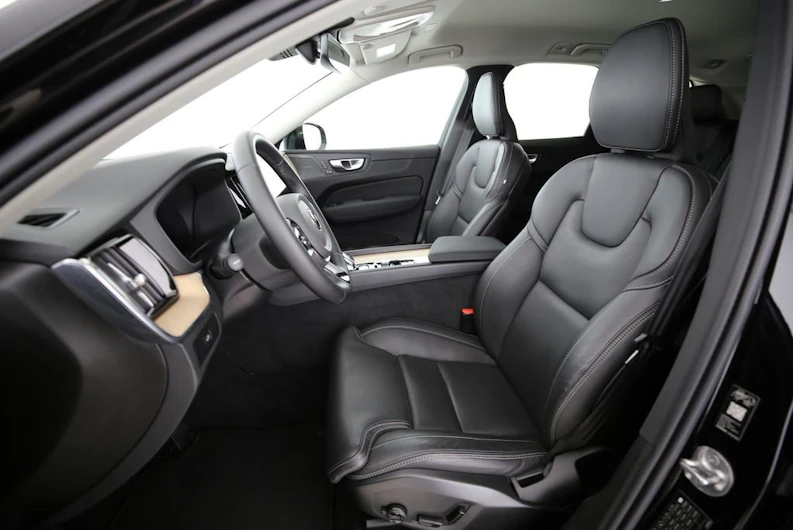 immagine del veicolo VOLVO XC60