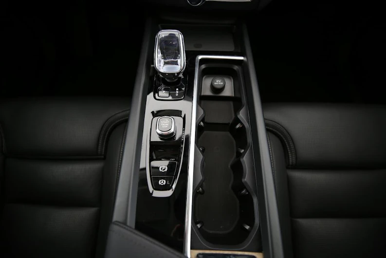 immagine del veicolo VOLVO XC60
