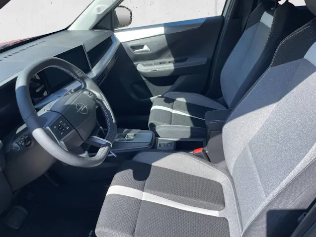 Opel Frontera 1.2 T HEV 145 GS