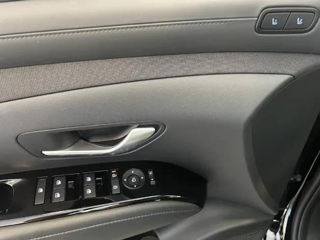 Hyundai Tucson 1.6 T-GDi HEV Vertex Swiss Edition 4WD